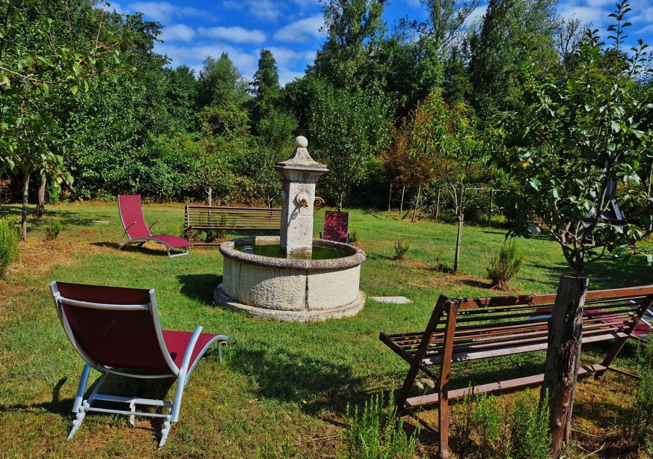 Chateau Des Perichons Poncins Eksteriør bilde